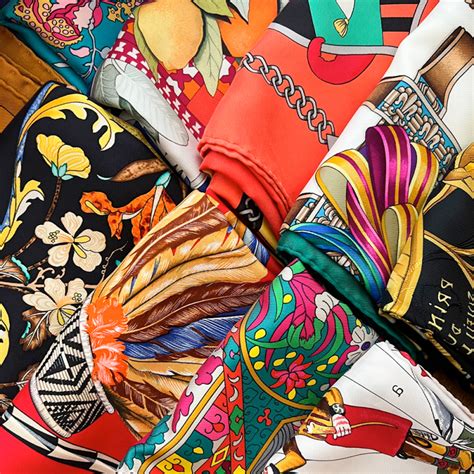 carre di hermes con cammelli|The Hermes Scarf Explained .